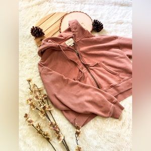 American Eagle | Cropped Pink Hoodie Sweatshirt